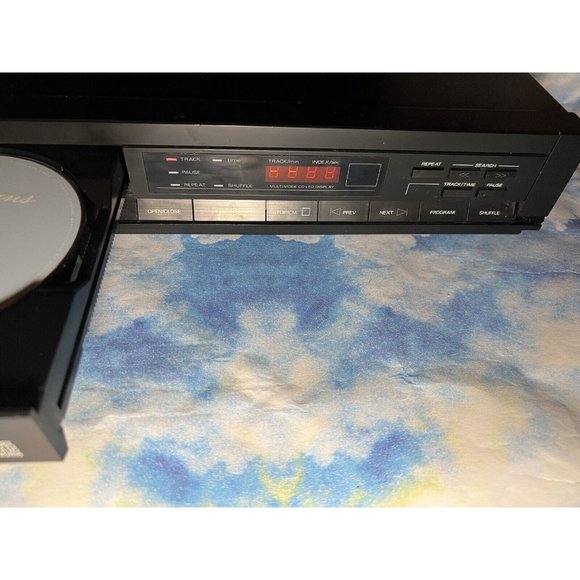 Magnavox CD Player Model CDB-490, Works Well - Tested - Picture 11 of 13